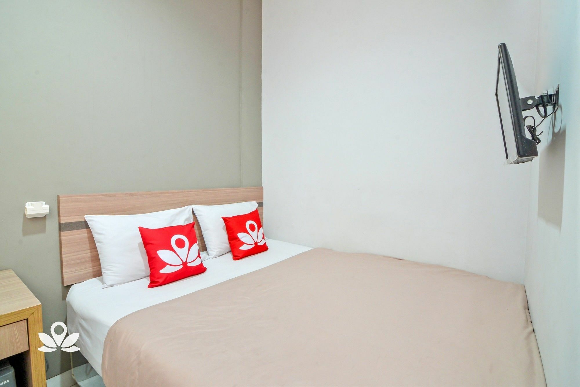 Zen Rooms Karet Pedurenan Jakarta Exterior photo